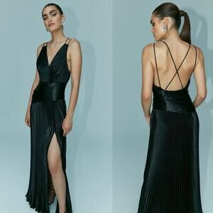 Aiifos Black Plisse Vera Gown Sz Small